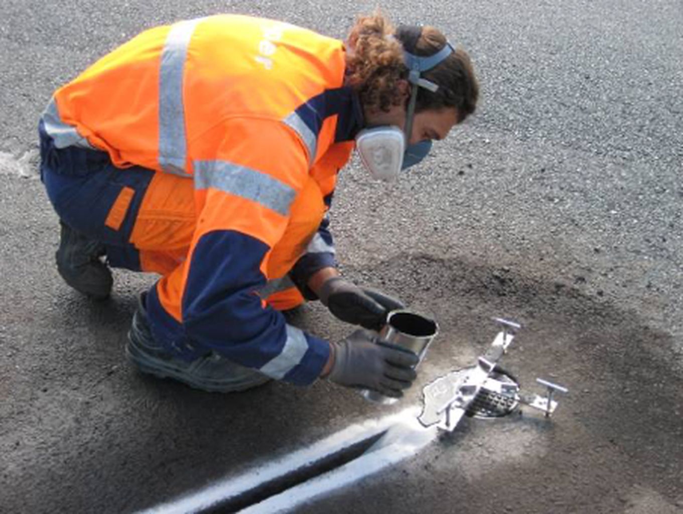 travaux pose capteur routier chaussee genie civil   aeroport