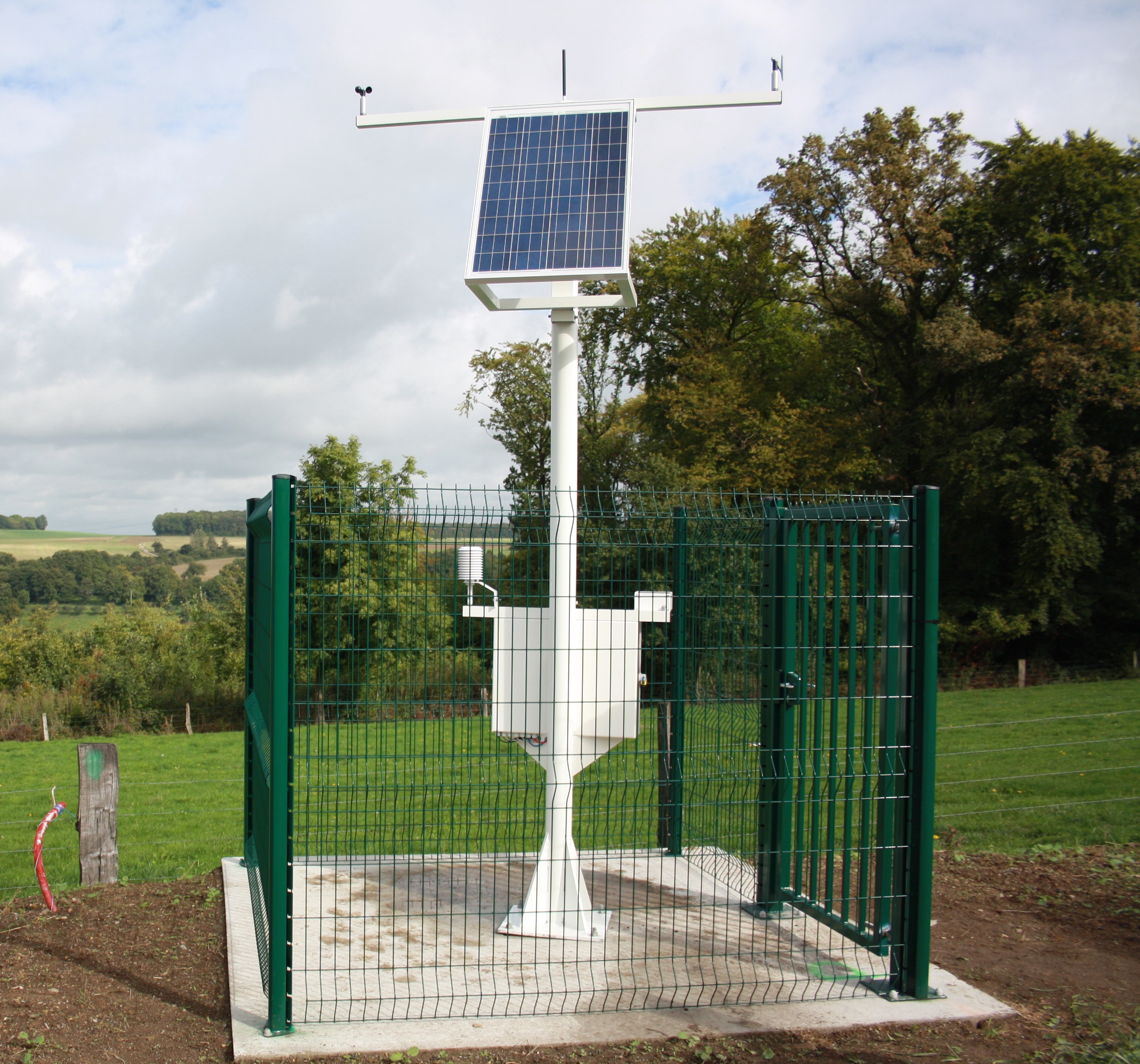 road weather station solar