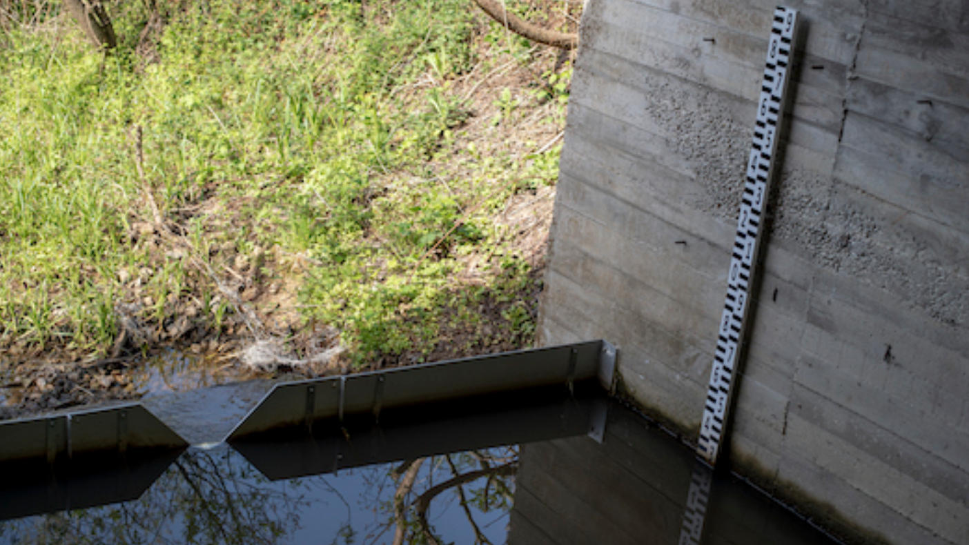 water flow station hydrométrique