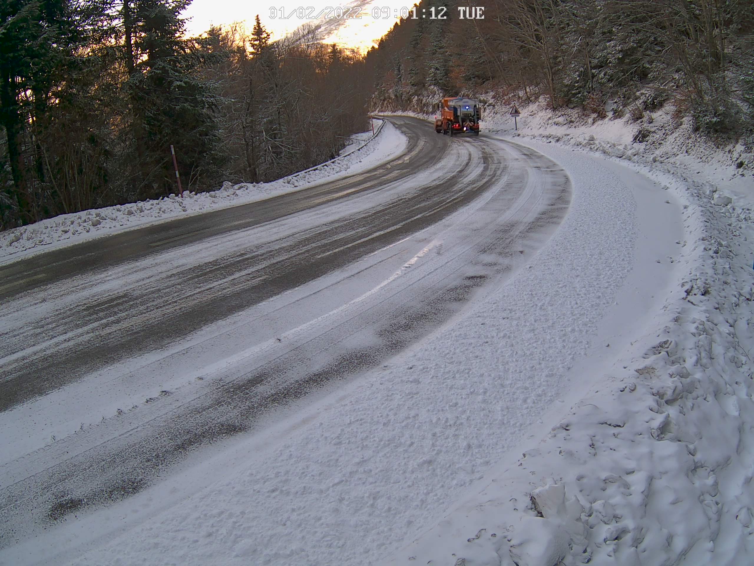 Winter road maintenance camera picture night vision snow ice